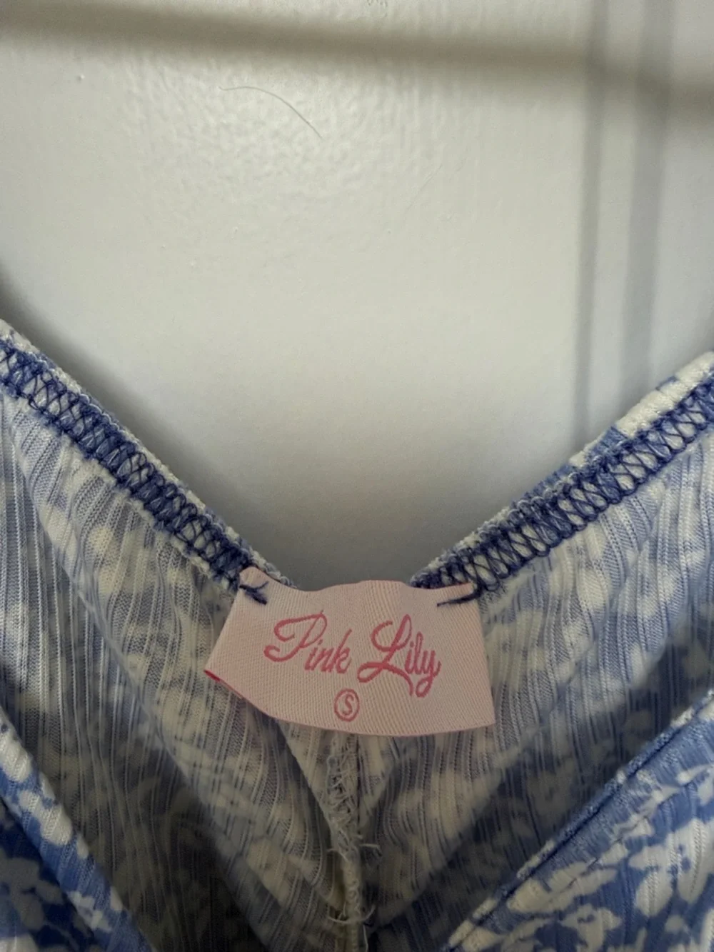 Pink Lily Blue Floral Ruched Puff Sleeve Dress - Picture 2 of 4